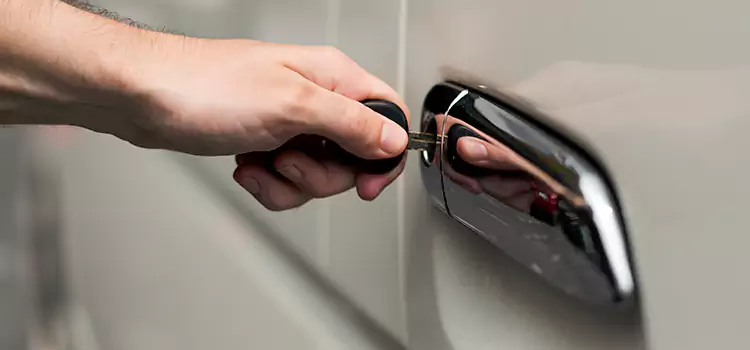 Why Choose Our Auto Locksmith Team in Altamont, OR?