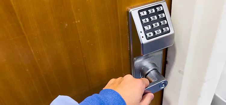Why Choose Us for Your Keypad Lock Needs in Altamont, OR?